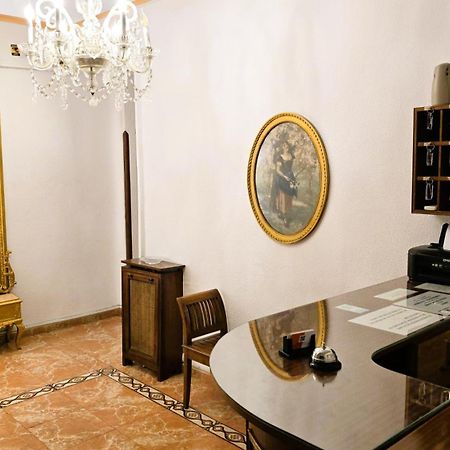 Hostal Prada Madrid Exterior photo